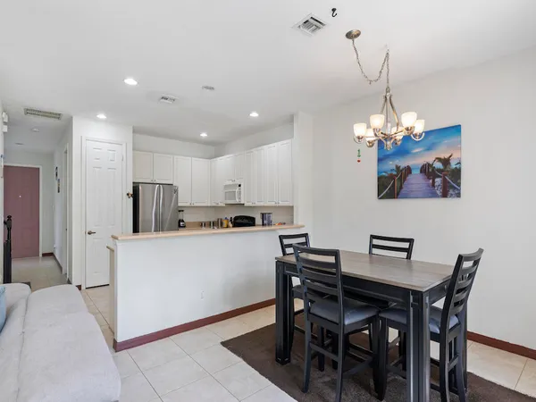 $2,200 | 9945 East Villa Circle, Vero Beach, FL 32966