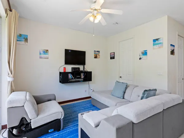 $2,200 | 9945 East Villa Circle, Vero Beach, FL 32966