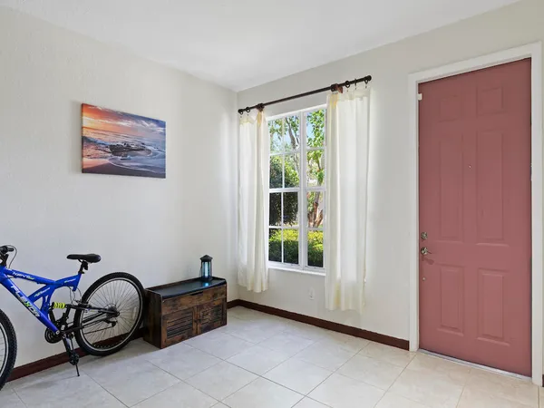 $2,200 | 9945 East Villa Circle, Vero Beach, FL 32966