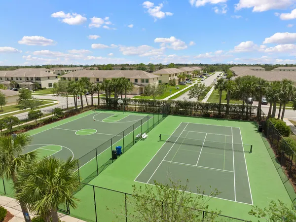 $2,200 | 9945 East Villa Circle, Vero Beach, FL 32966