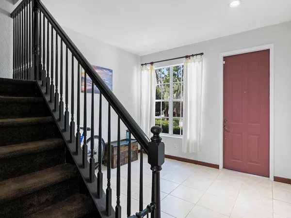 $2,200 | 9945 East Villa Circle, Vero Beach, FL 32966