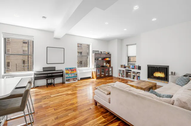 $1,350,000 | 425 West End Avenue, Unit 5B | Upper West Side