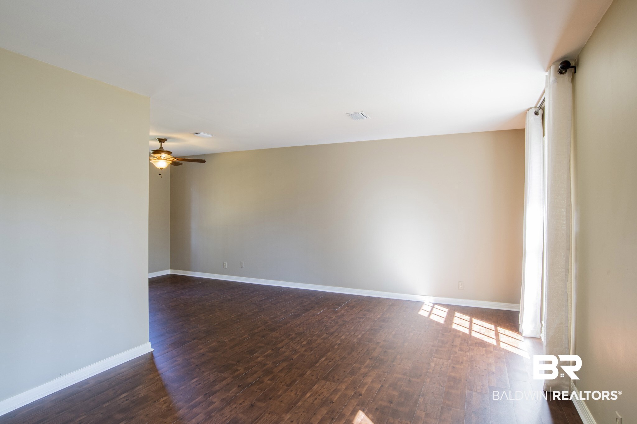 133 Pineridge Road Daphne, AL 36526 - Photo 10 of 31 Dining Room
