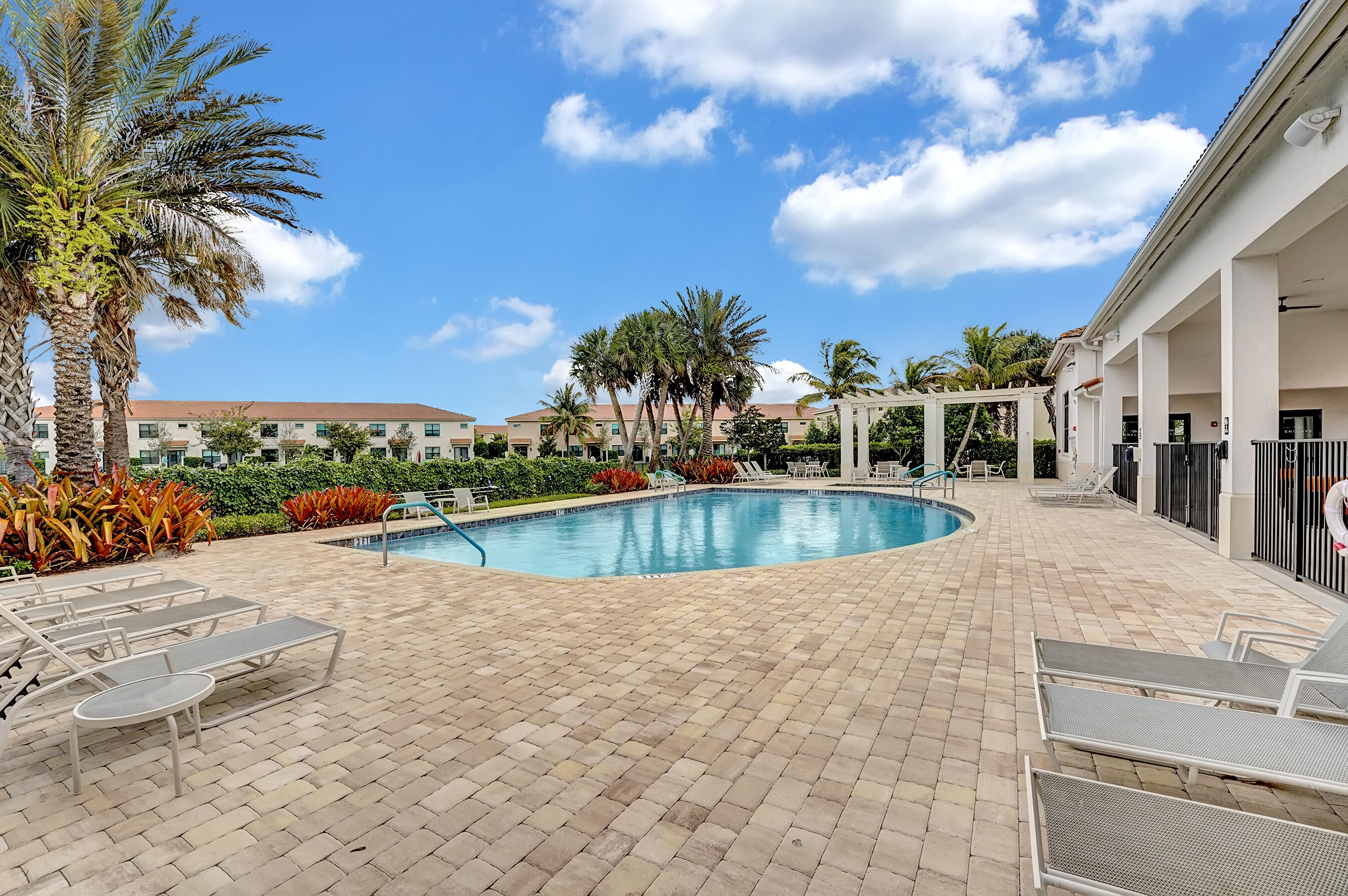 10186 Akenside Drive Boca Raton, FL 33428 - Photo 36 of 40 DSC08524