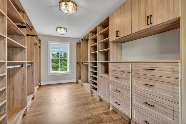 $1,250,000 | 11 Buttonball Road, Old Lyme, CT 06371