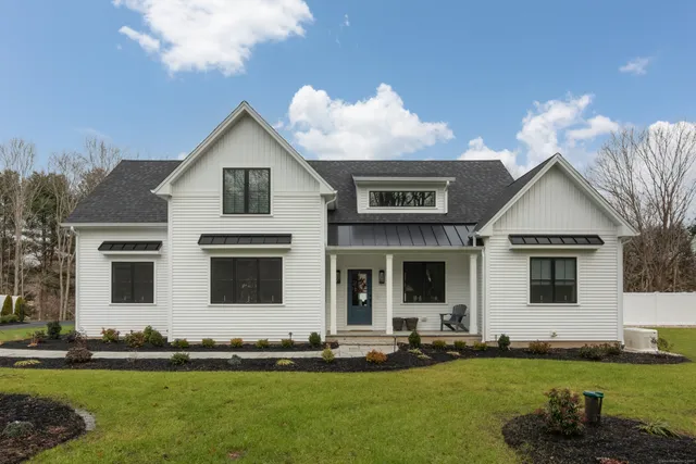 $1,250,000 | 11 Buttonball Road, Old Lyme, CT 06371