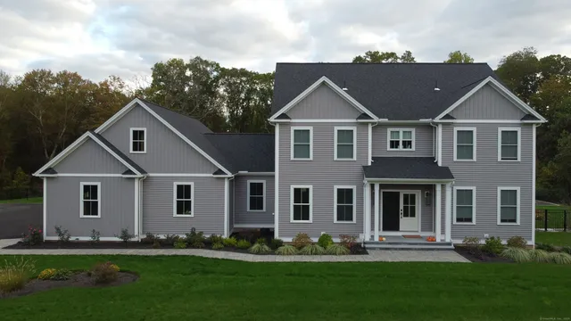 $1,250,000 | 11 Buttonball Road, Old Lyme, CT 06371