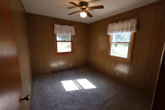 $199,000 | 609 Mulberry Drive, Cassville, WI 53806