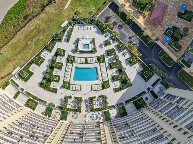 $925,000 | 200 Ocean Trail Way, Unit 910, Jupiter, FL 33477