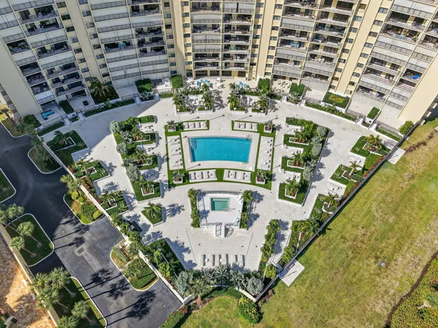 $925,000 | 200 Ocean Trail Way, Unit 910, Jupiter, FL 33477