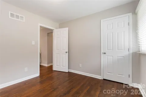 $375,000 | 3526 Stonehaven Drive, Charlotte, NC 28215