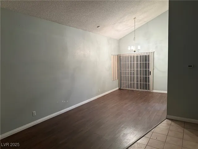 $1,800 | 4712 Cosley Drive, Las Vegas, NV 89147