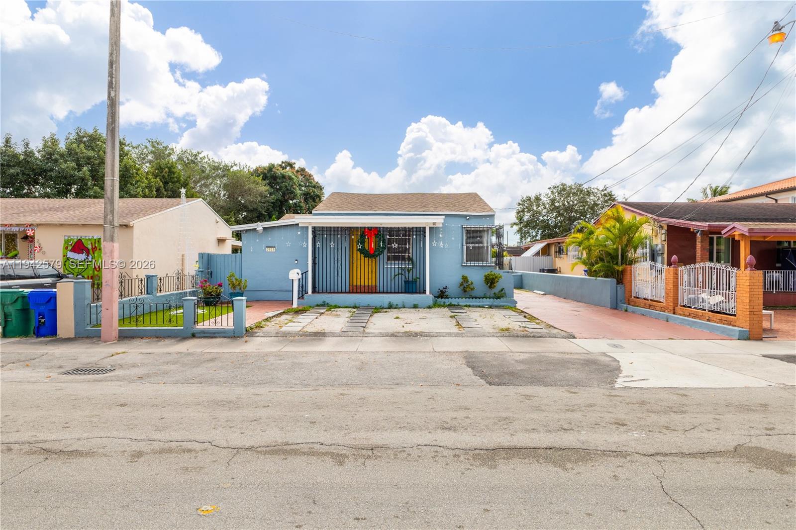2818 Southwest 2nd Street Miami, FL 33135 - Photo 5 of 47 a view of a volley ball court