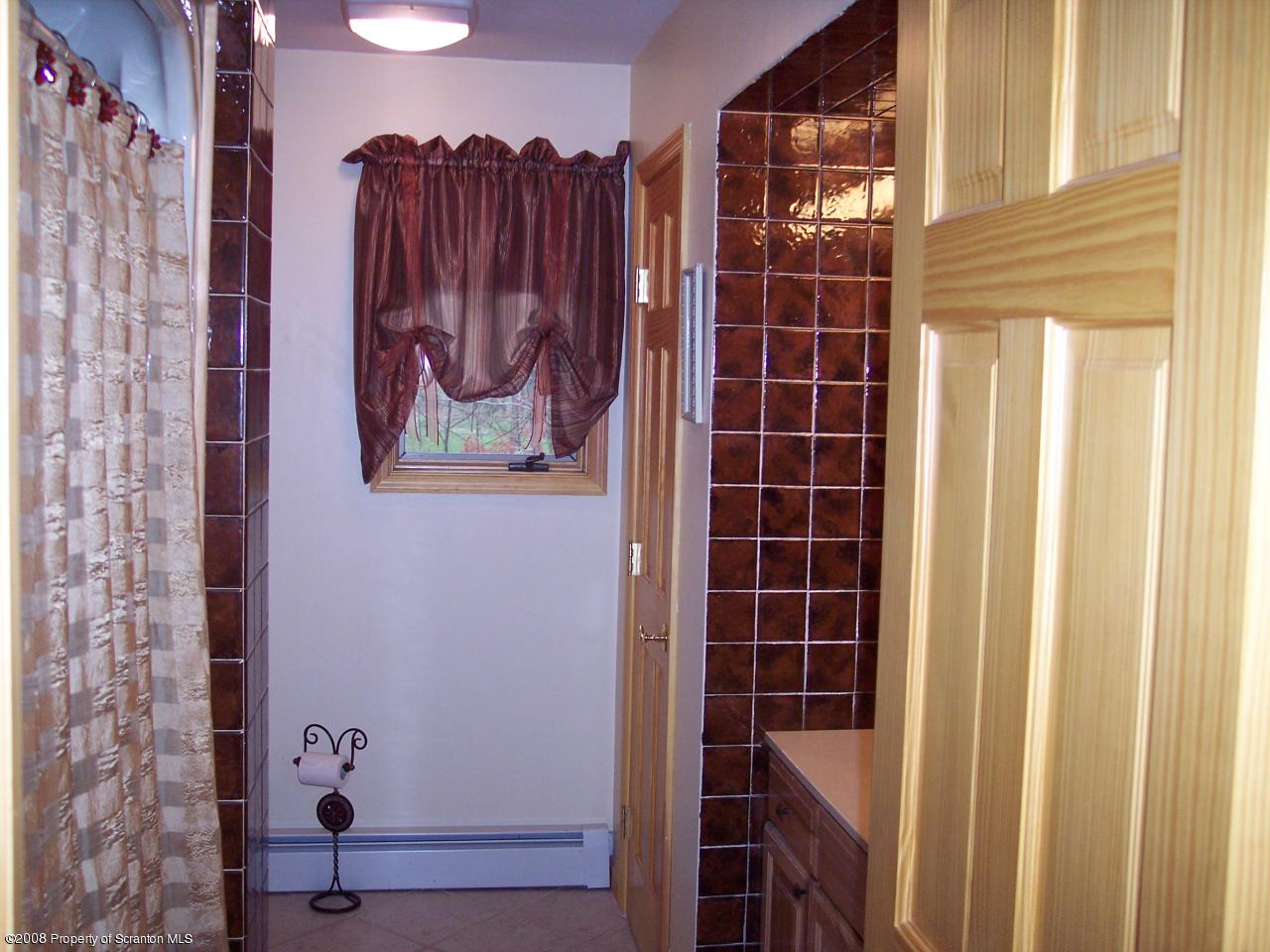 136 Living Waters Road Lake Ariel, PA 18436 - Photo 23 of 26 Gallery Image 23
