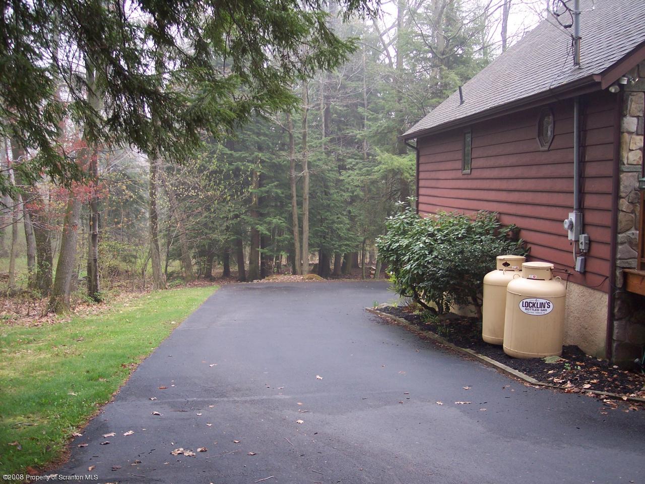 136 Living Waters Road Lake Ariel, PA 18436 - Photo 3 of 26 Gallery Image 3