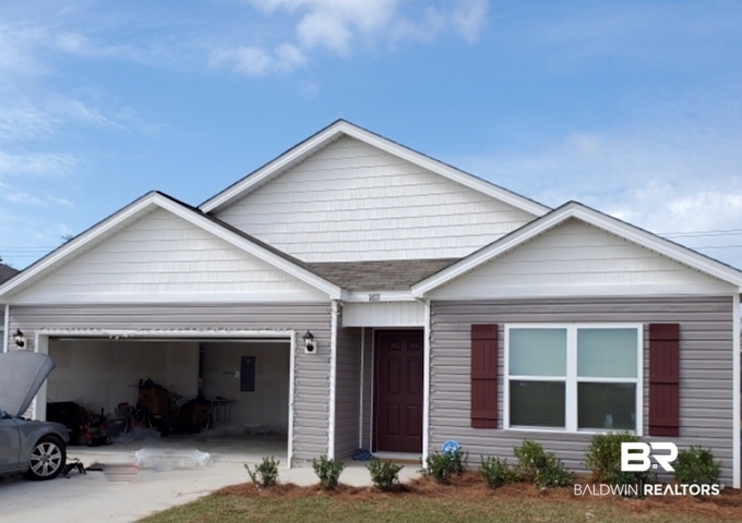 18111 Lewis Smith Drive Foley, AL 36535 - Photo 1 of 9