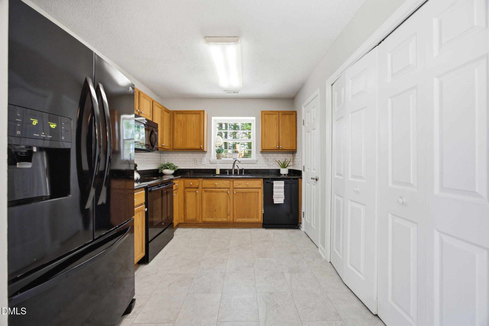 4408 Nightfall Court Durham, NC 27713 - Photo 7 of 23 9-web-or-mls-img_7067