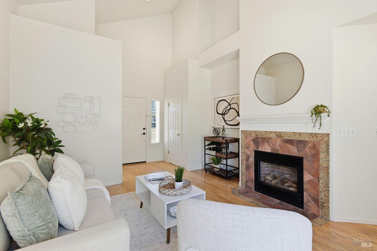 1439 Grey Hawk Way Santa Rosa, CA 95409 - Photo 9 of 37
