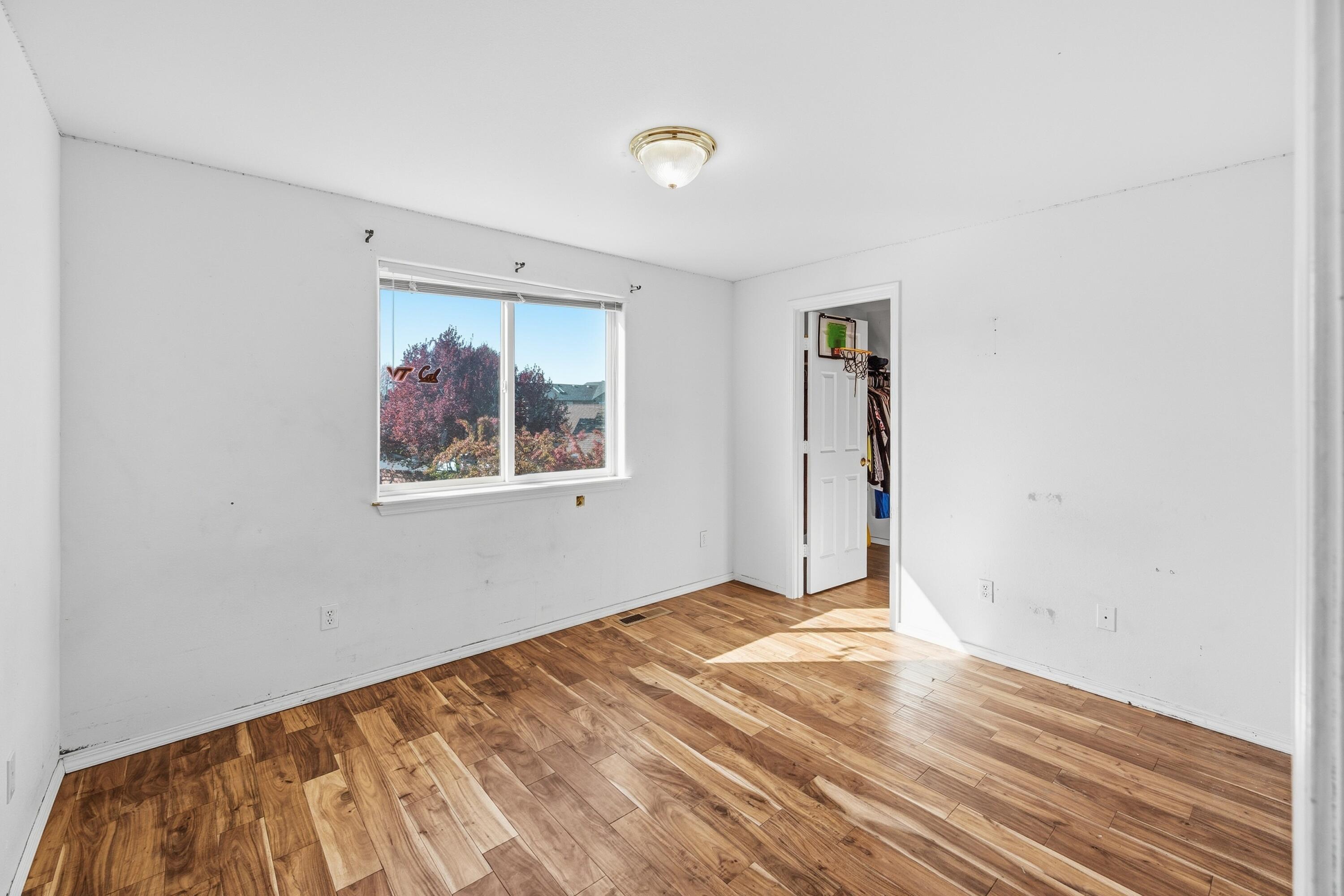 2113 Northwest 22nd Street Redmond, OR 97756 - Photo 23 of 40 TPark_8885_041726