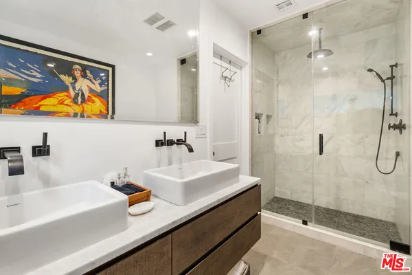 $4,385,000 | 6612 Waring Avenue, Los Angeles, CA 90038