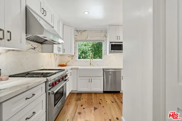 $4,385,000 | 6612 Waring Avenue, Los Angeles, CA 90038