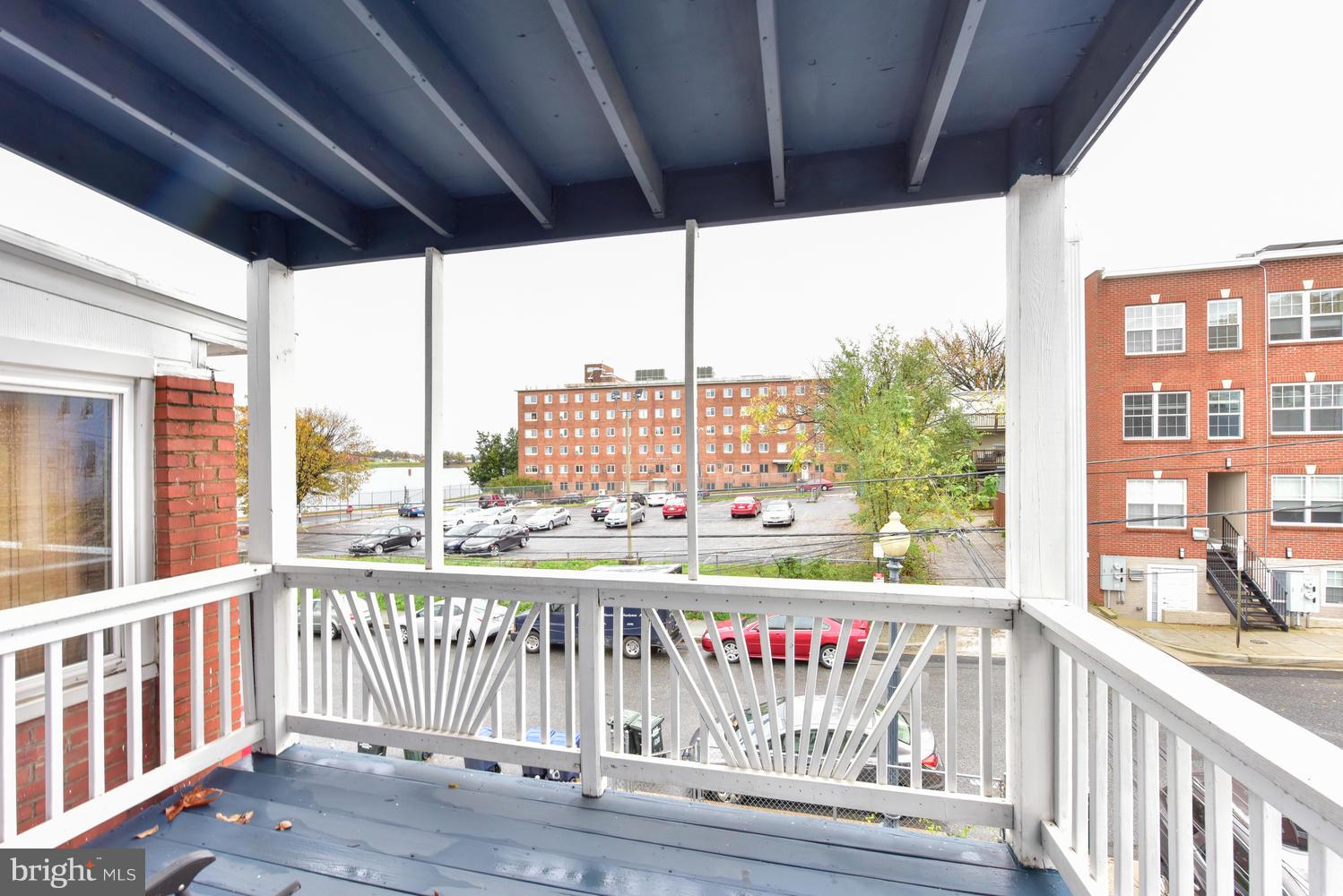 610 Columbia Road Northwest Washington, DC 20001 - Photo 22 of 29 a view of street from balcony
