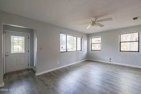 $274,900 | 1003 Brierfield Drive, Jacksonville, FL 32205