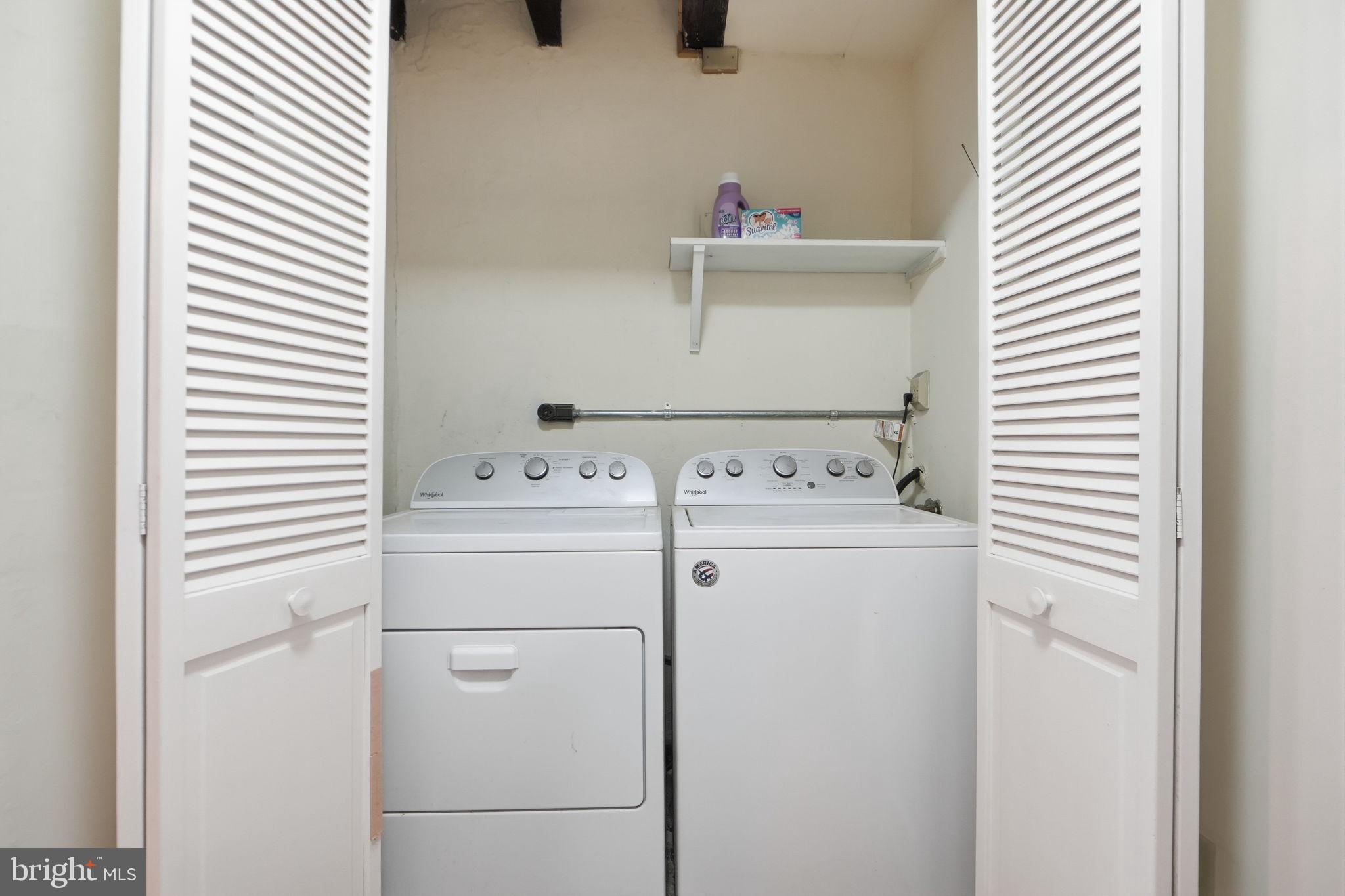 7456 Eylers Valley Flint Road Thurmont, MD 21788 - Photo 28 of 51 a utility room with dryer and washer