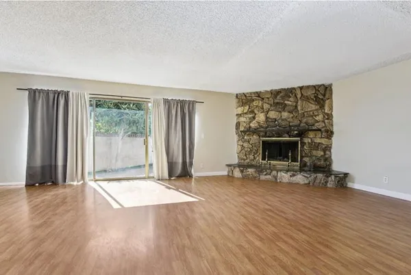 $3,725 | 6911 Bellaire Avenue, North Hollywood, CA 91605