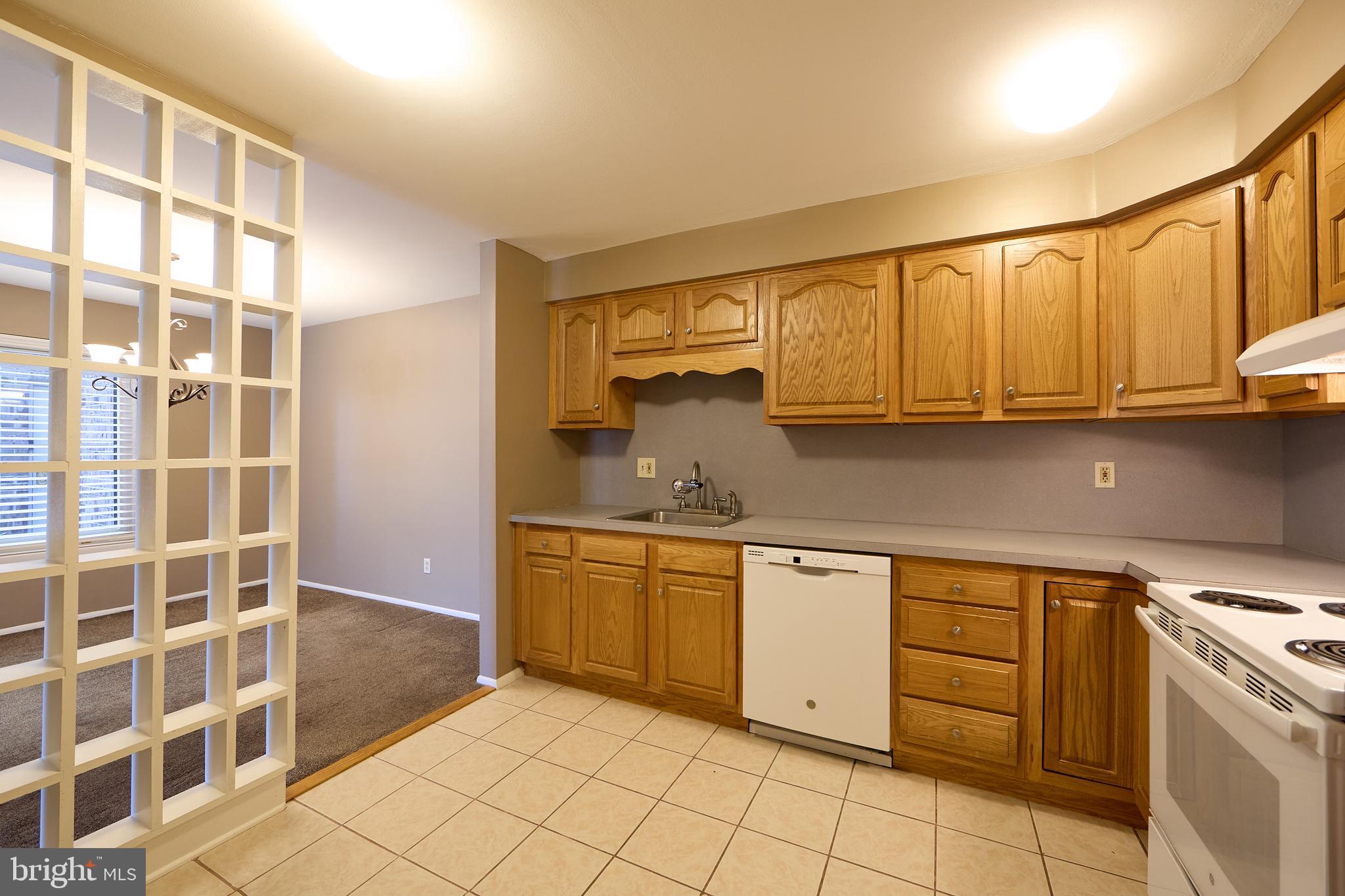 107 Raintree Lane Malvern, PA 19355 - Photo 4 of 22 Gallery Image 4
