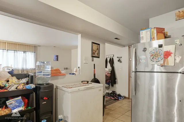 $339,000 | 2390 Bicentennial Avenue, Crest Hill, IL 60403