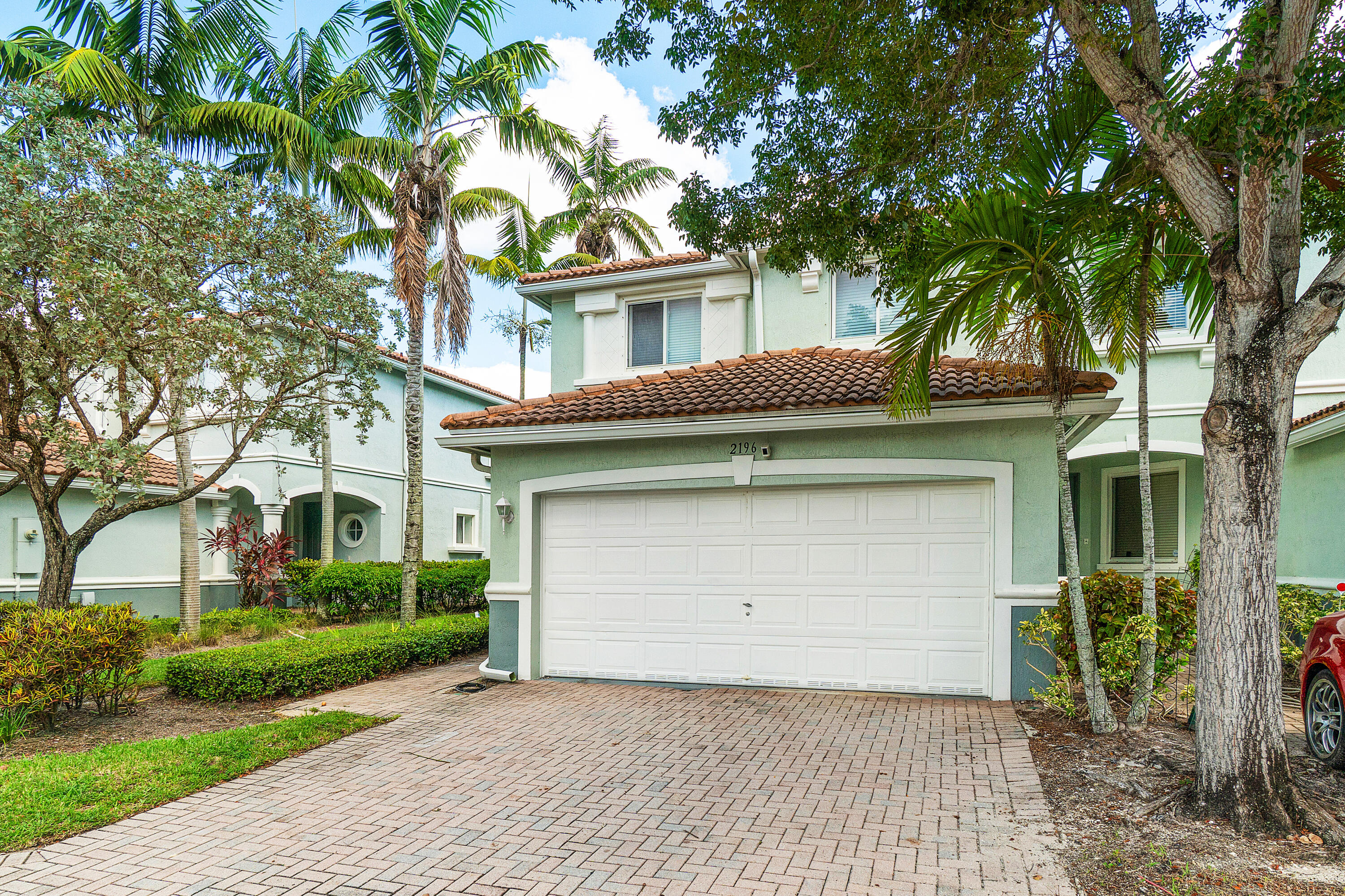 2196 Oakmont Drive Riviera Beach, FL 33404 - Photo 3 of 44 002-2196OakmontDrive-RivieraBeach-FL-334