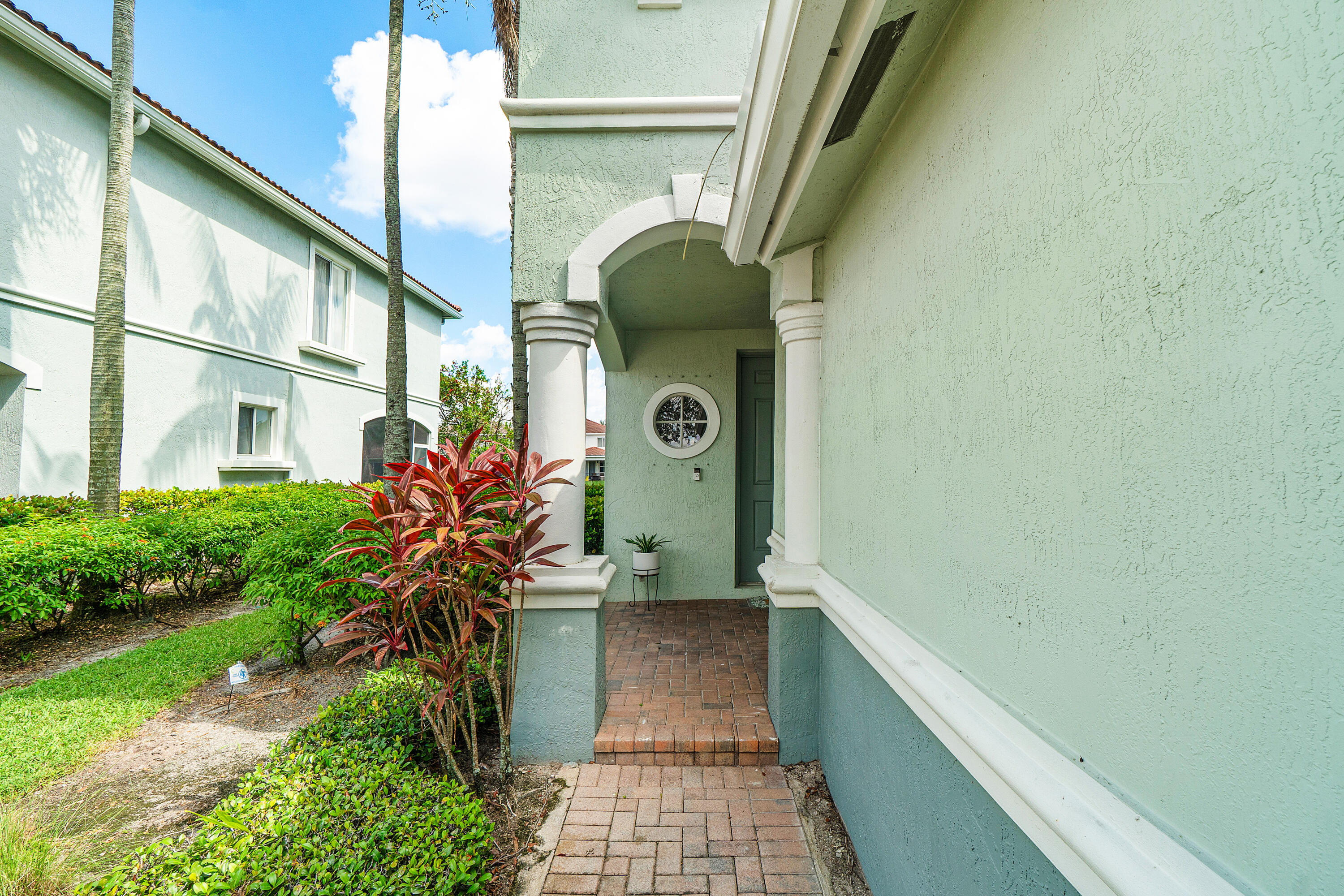 2196 Oakmont Drive Riviera Beach, FL 33404 - Photo 5 of 44 005-2196OakmontDrive-RivieraBeach-FL-334