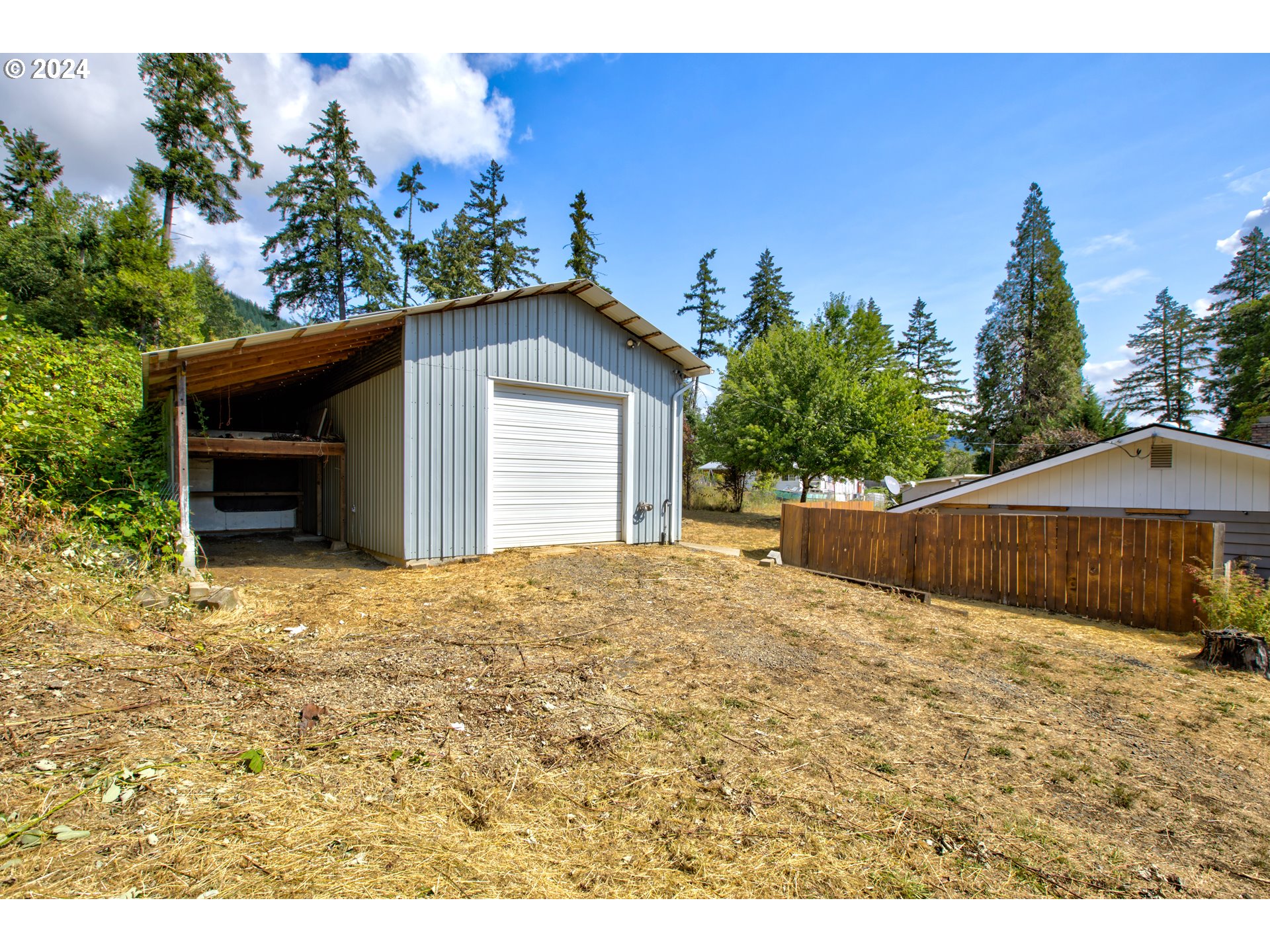 991 Mathis Hill Road Yoncalla, OR 97499 - Photo 31 of 42 a house view with a outdoor space