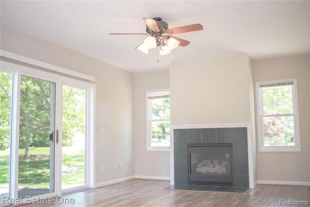 3065 Courtfield Drive Rochester Hills, MI 48309 - Photo 6 of 19