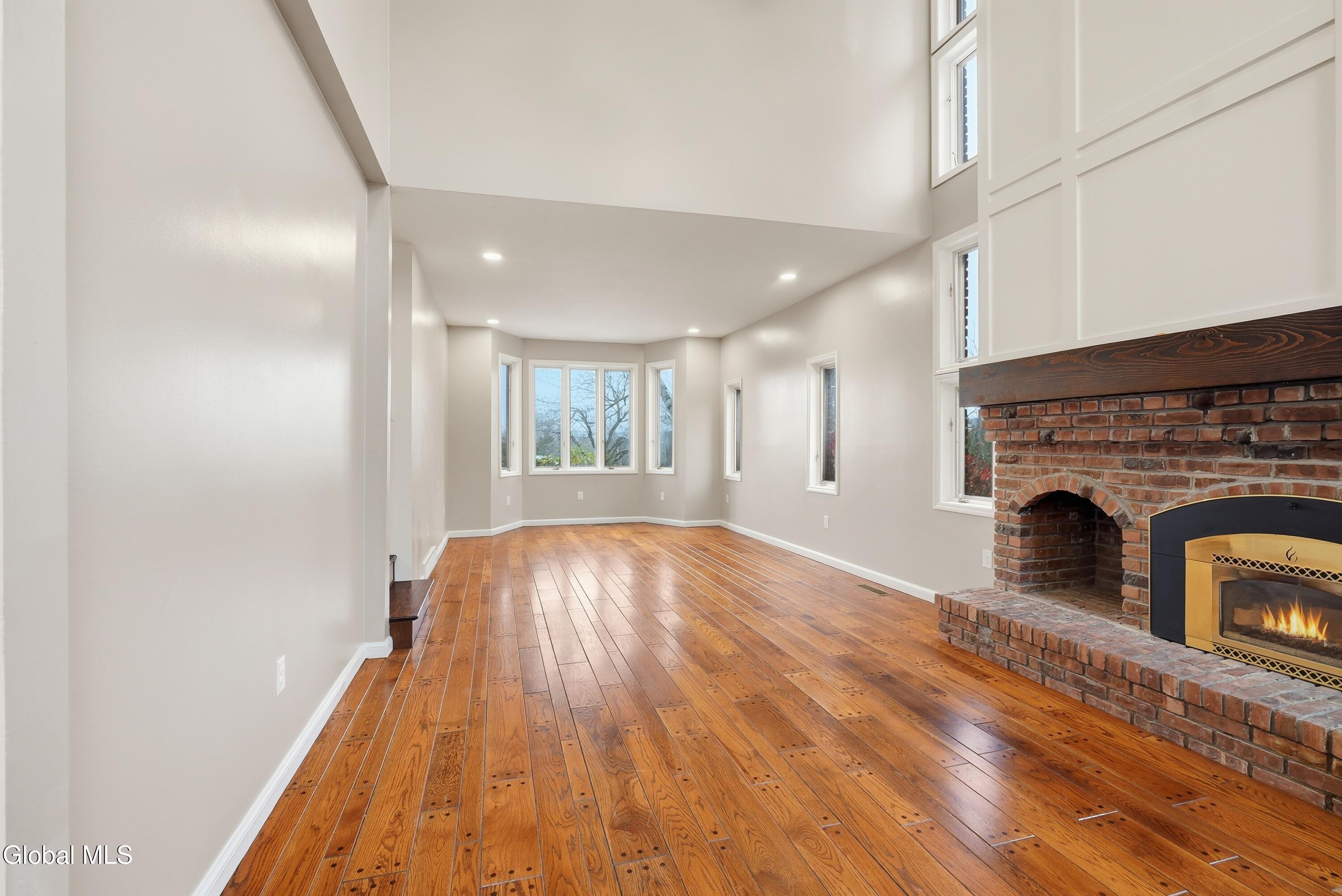 13 Ribbon Candy Lane Troy, NY 12182 - Photo 11 of 55 11