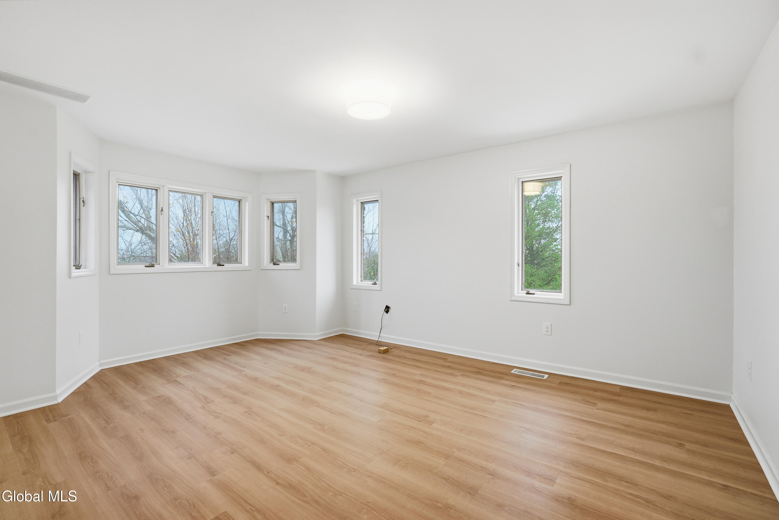 13 Ribbon Candy Lane Troy, NY 12182 - Photo 39 of 55 37