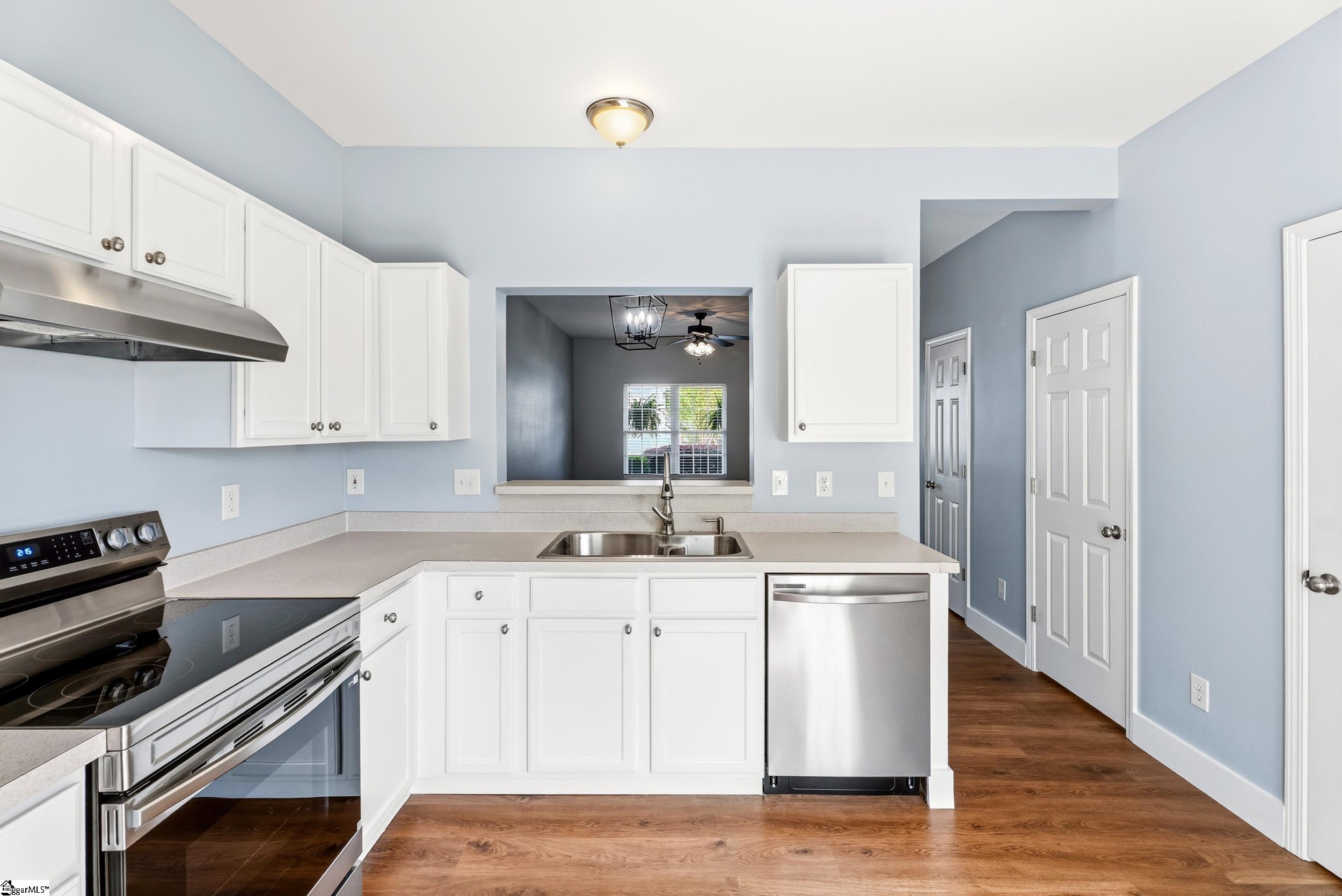 531 Waterbrook Drive Greenville, SC 29607 - Photo 12 of 29