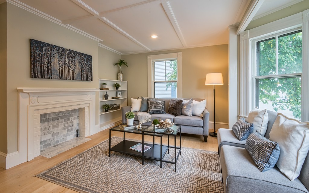 37 Balcomb Street Salem, MA 01970 - Photo 1 of 26 Gallery Image 1