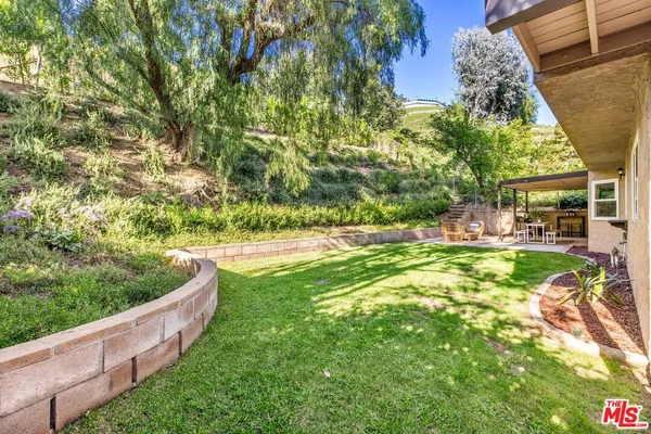 $1,699,000 | 837 Brown Drive, Burbank, CA 91504