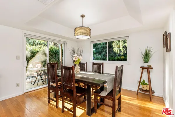 $1,699,000 | 837 Brown Drive, Burbank, CA 91504