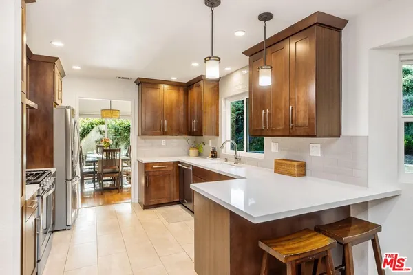 $1,699,000 | 837 Brown Drive, Burbank, CA 91504