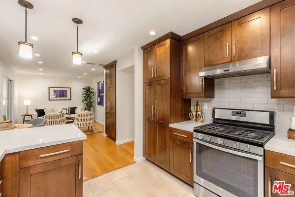 $1,699,000 | 837 Brown Drive, Burbank, CA 91504