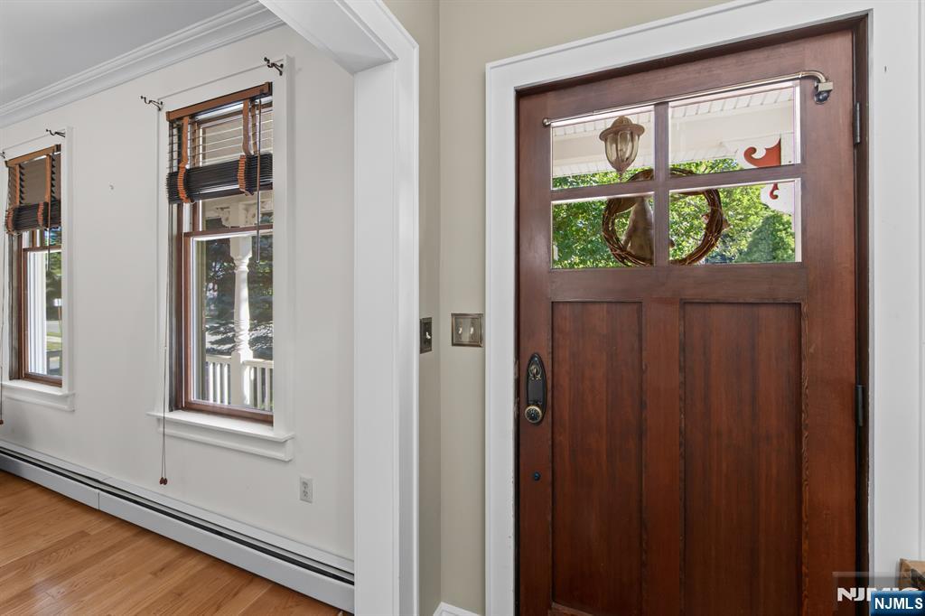 308 Demarest Avenue Closter, NJ 07624 - Photo 3 of 39