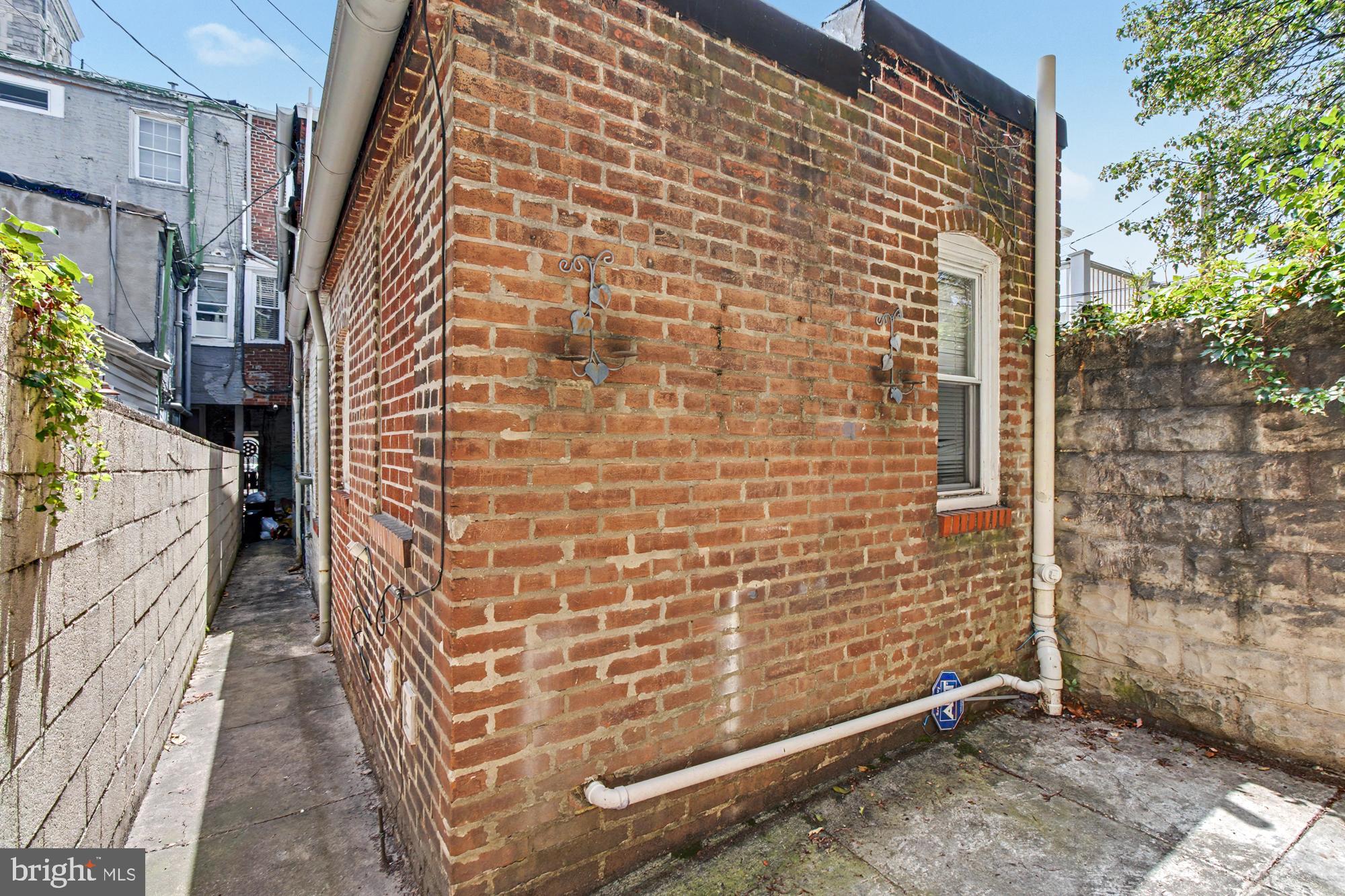 2048 Bank Street Baltimore, MD 21231 - Photo 41 of 41