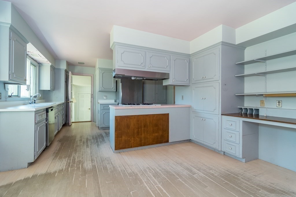 12 Lantern Road Belmont, MA 02478 - Photo 8 of 16