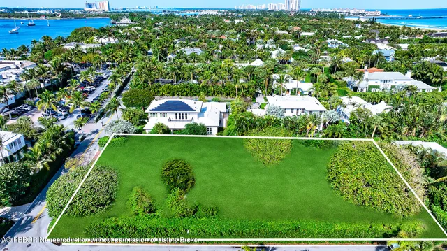 $16,100,000 | 1333 North Lake Way, Palm Beach, FL 33480