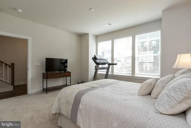 $3,100 | 1595 Meadowlark Glen Road, Dumfries, VA 22026