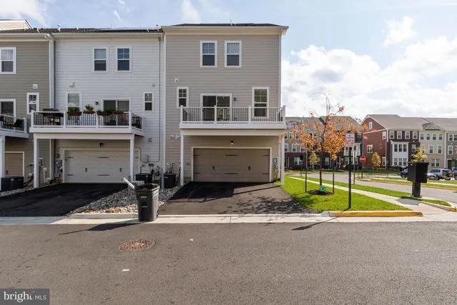 $3,100 | 1595 Meadowlark Glen Road, Dumfries, VA 22026