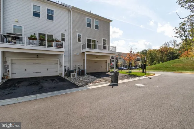 $3,100 | 1595 Meadowlark Glen Road, Dumfries, VA 22026